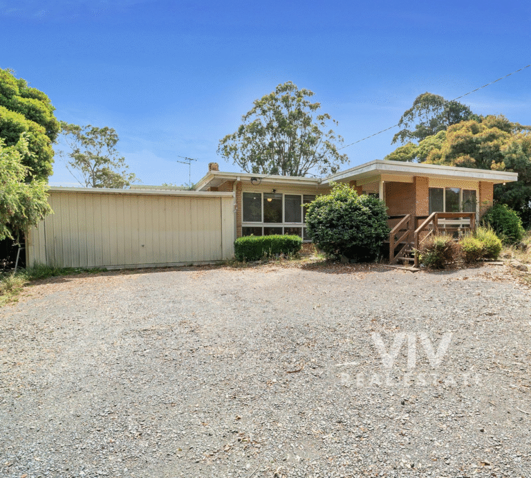 111-119 Dudley St Wallan - Logo