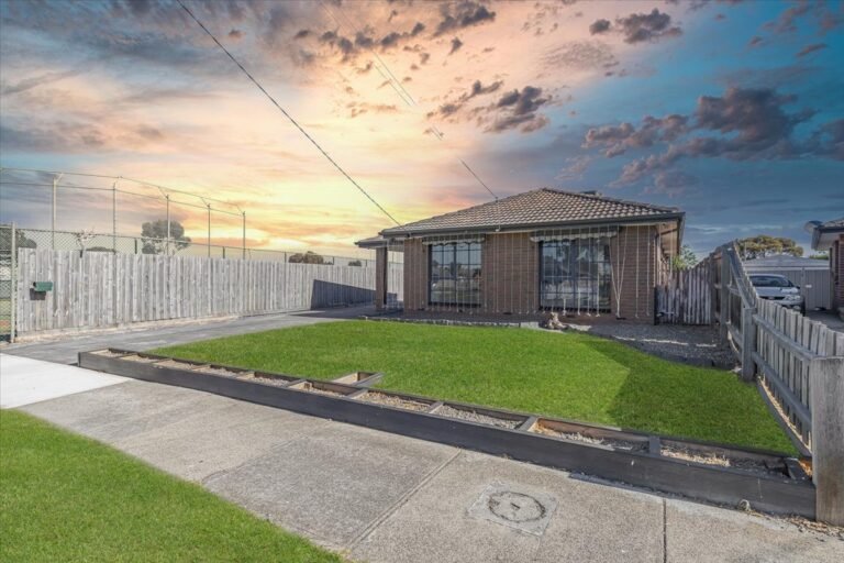 96 Langdon Crescent Craigieburn